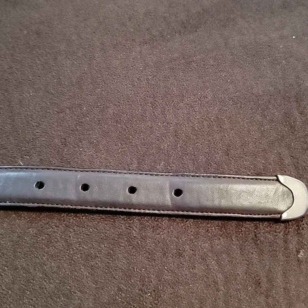 Eddie Bauer Women's Leather Belt